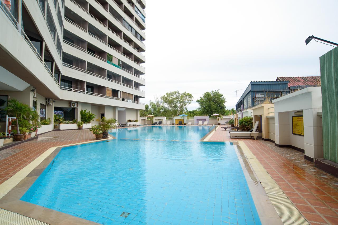 Angket Hip Residence Pattaya Luaran gambar