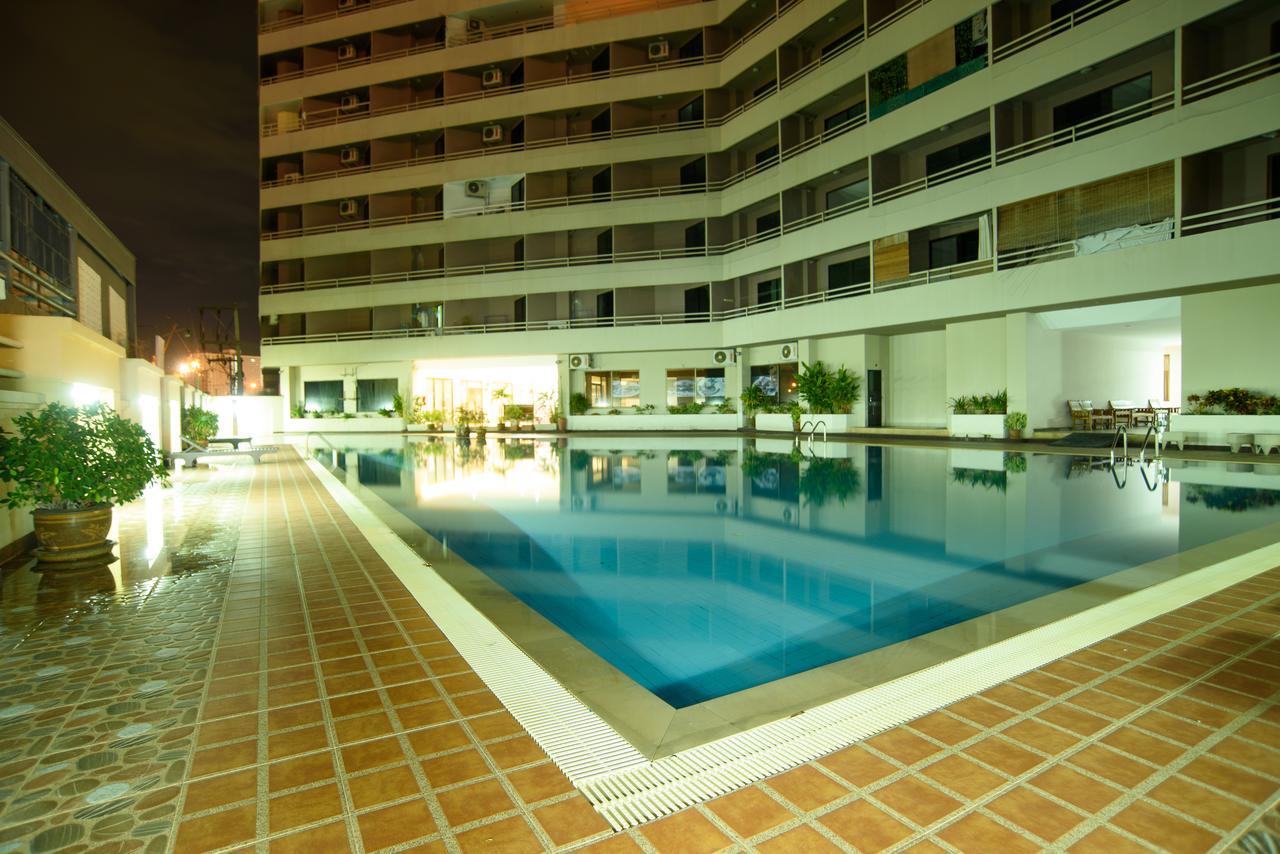 Angket Hip Residence Pattaya Luaran gambar