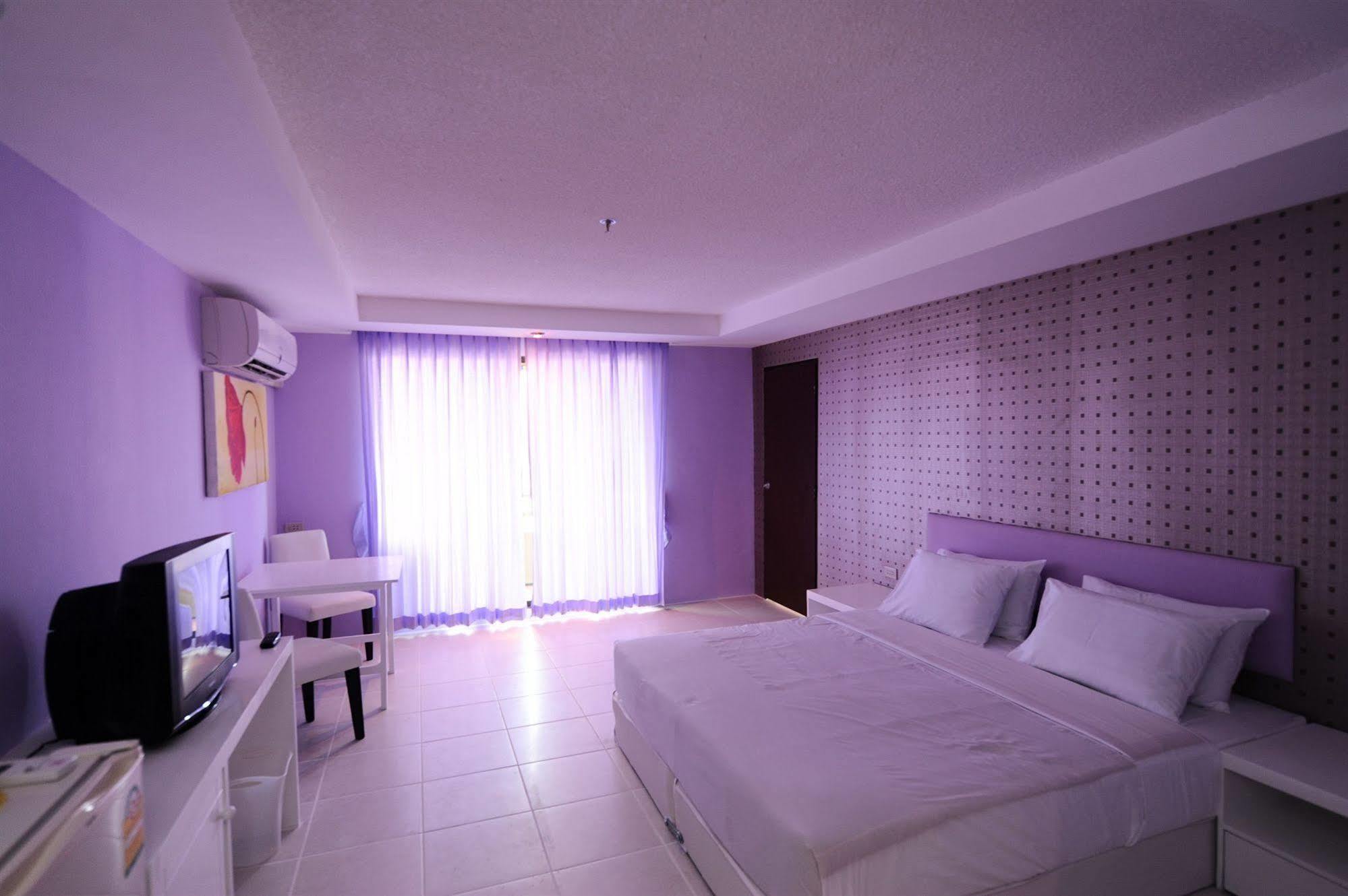 Angket Hip Residence Pattaya Luaran gambar