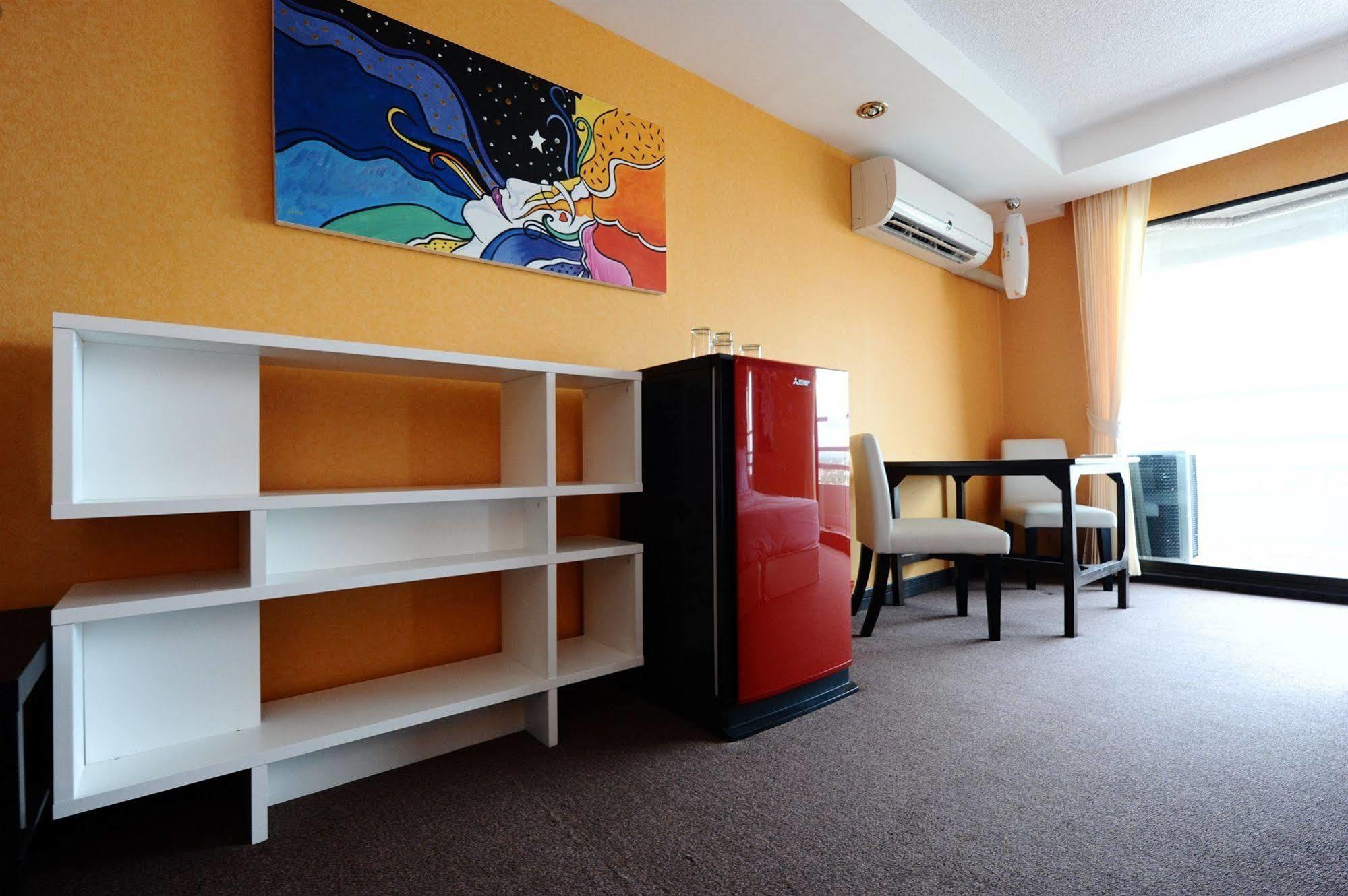 Angket Hip Residence Pattaya Luaran gambar