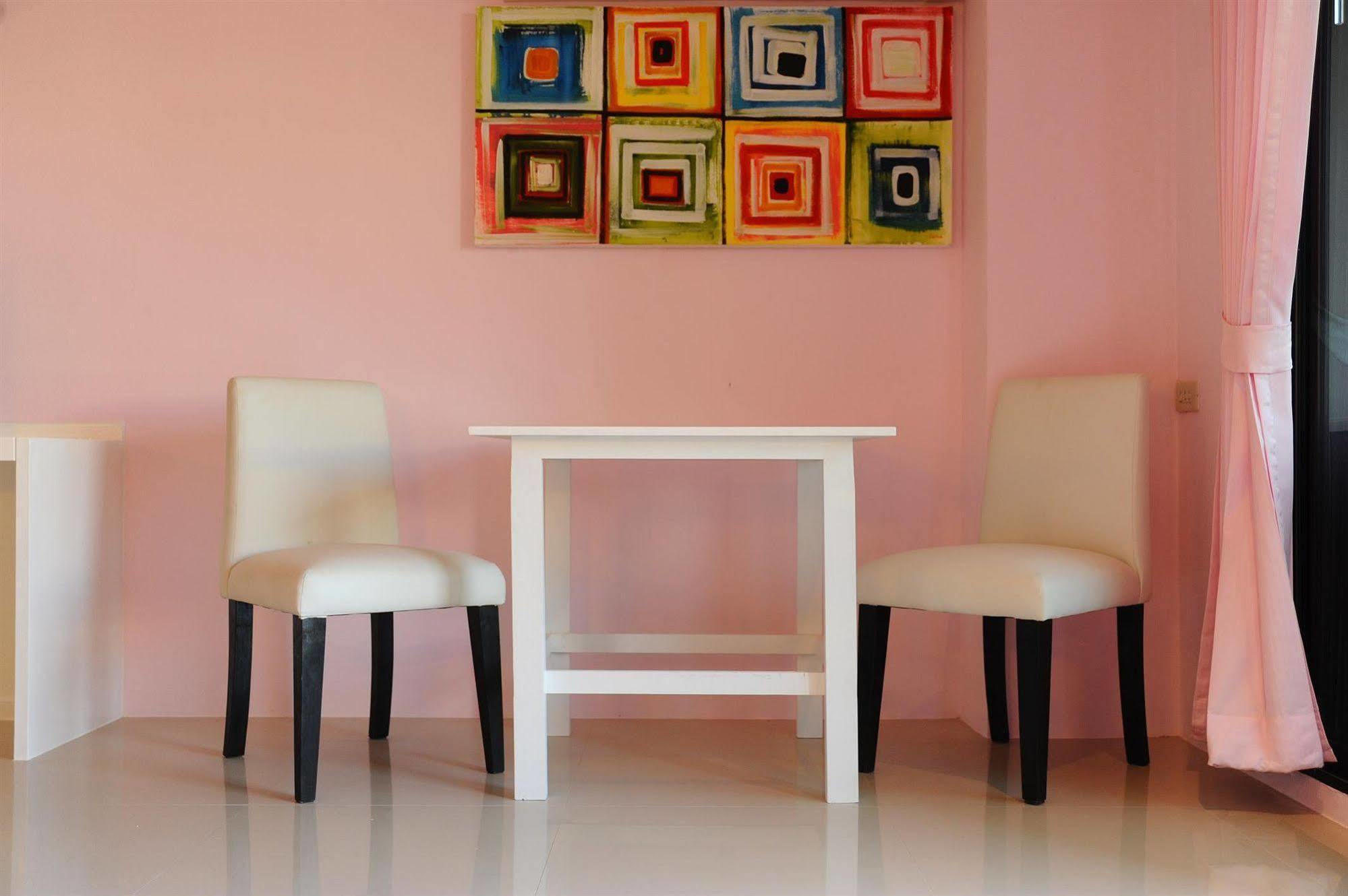 Angket Hip Residence Pattaya Luaran gambar