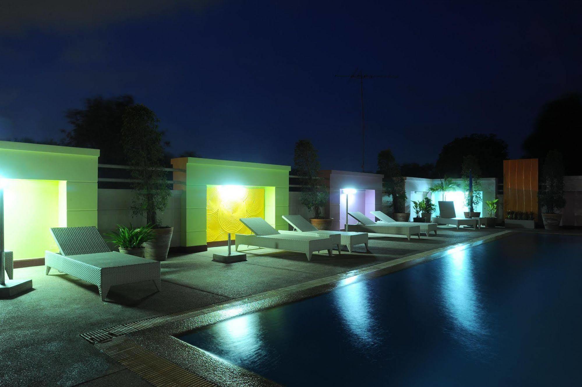 Angket Hip Residence Pattaya Luaran gambar