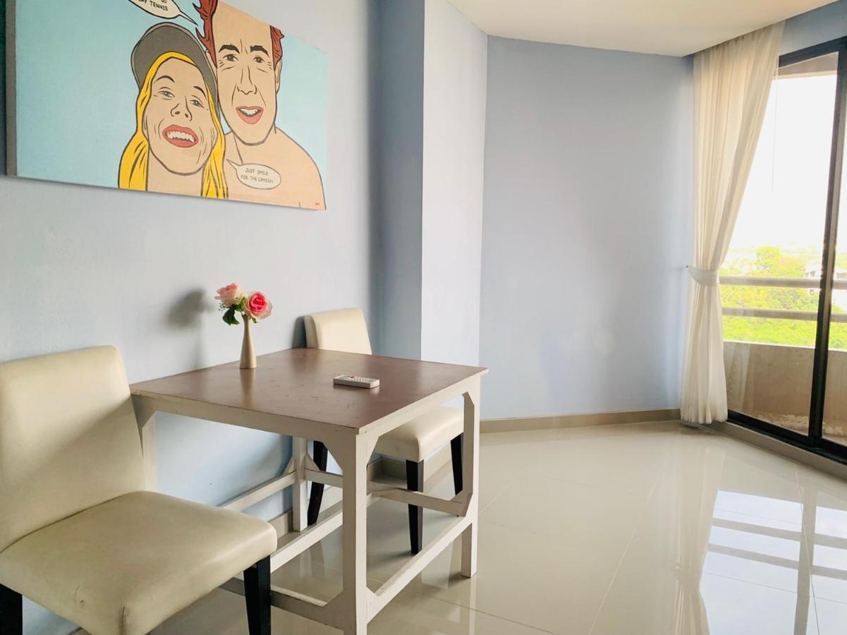 Angket Hip Residence Pattaya Luaran gambar